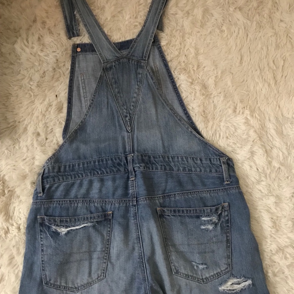 Short overalls